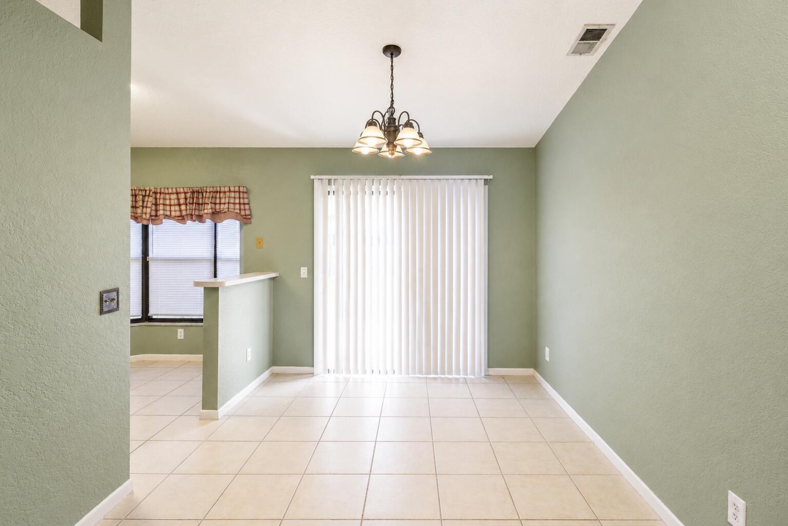 513 SW LAKOTA Avenue, Port St. Lucie FL 34953 photo 4