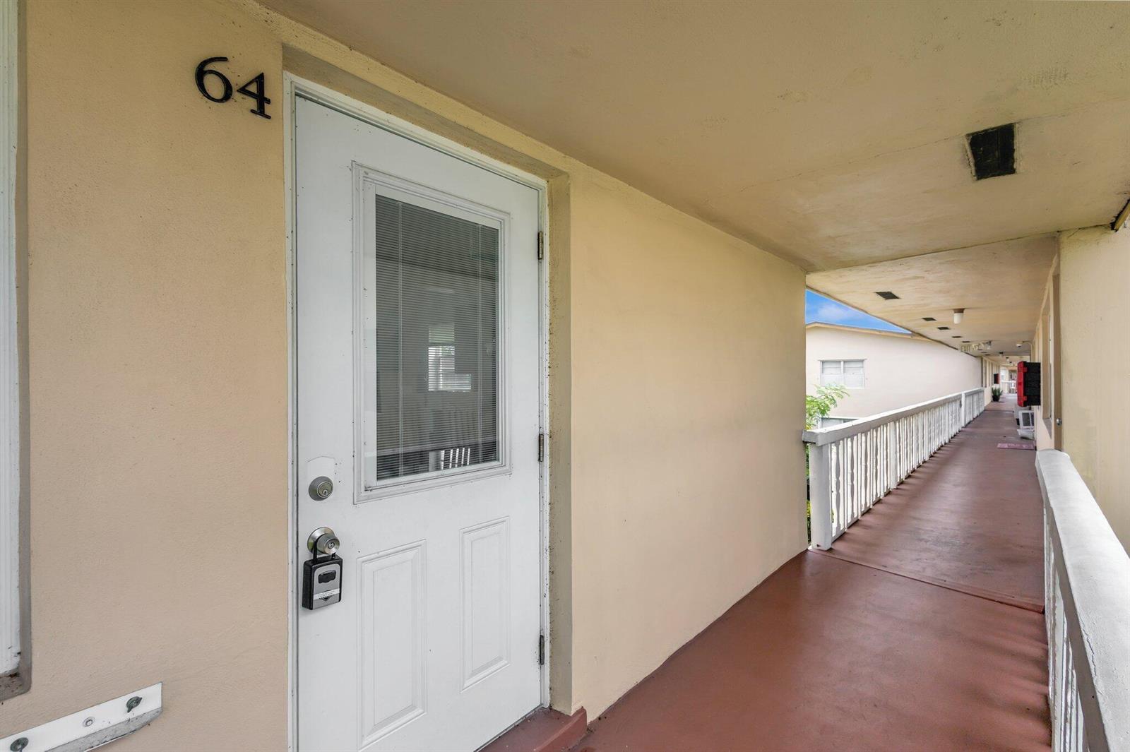 64 COVENTRY C, West Palm Beach FL 33417