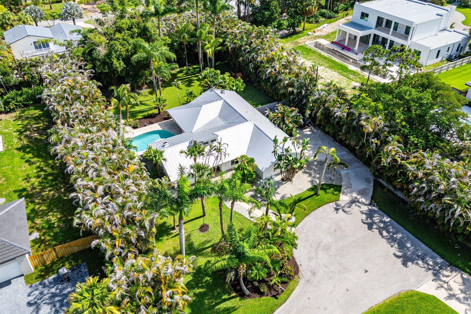 18329 LOXAHATCHEE RIVER Road, Jupiter FL 33458 photo 3