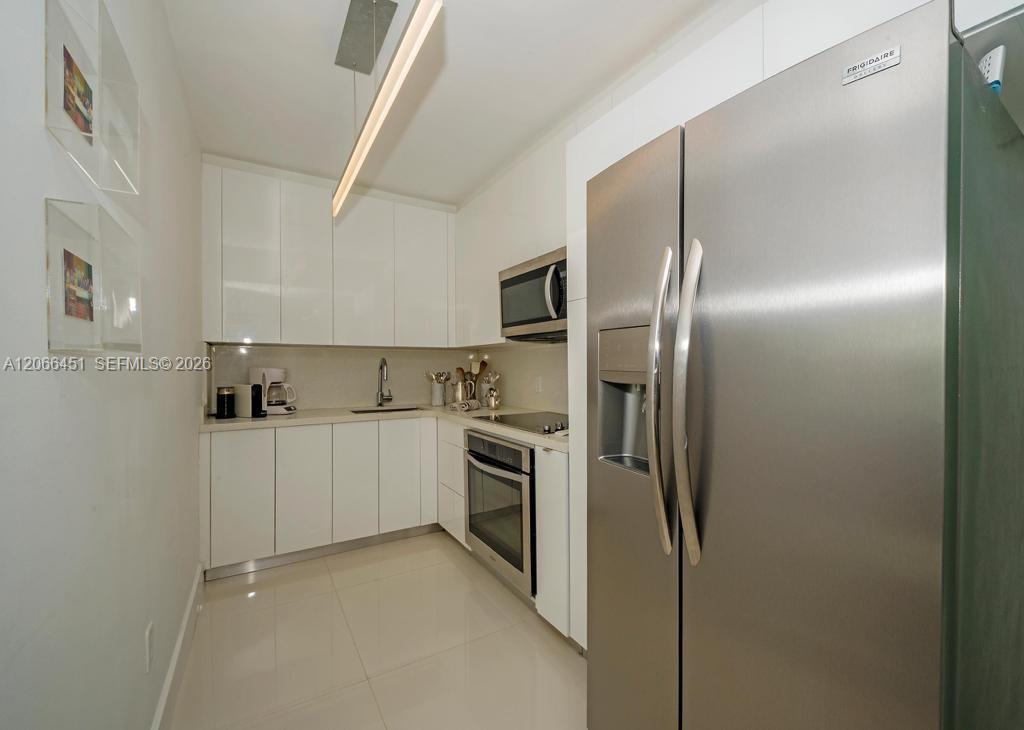 800 Claughton Island Dr # 704, Miami FL 33131 photo 5