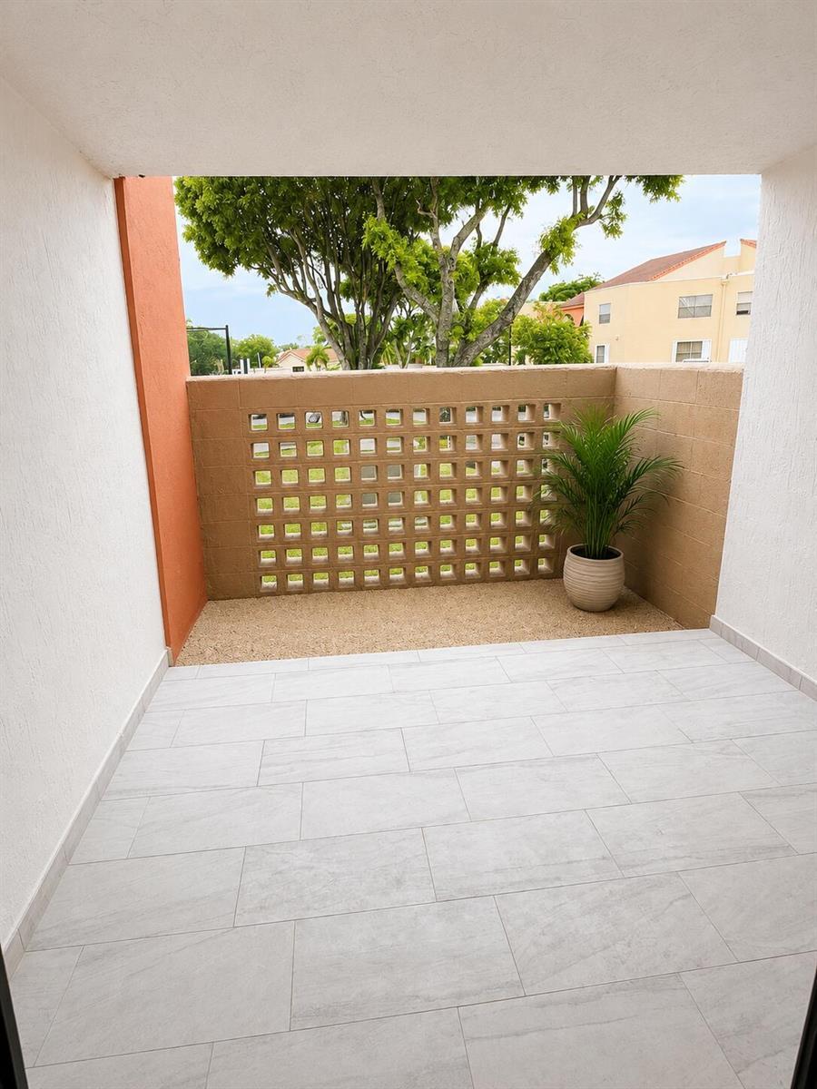 10229 NW 9th St Circle # 103, Miami FL 33172 photo 4