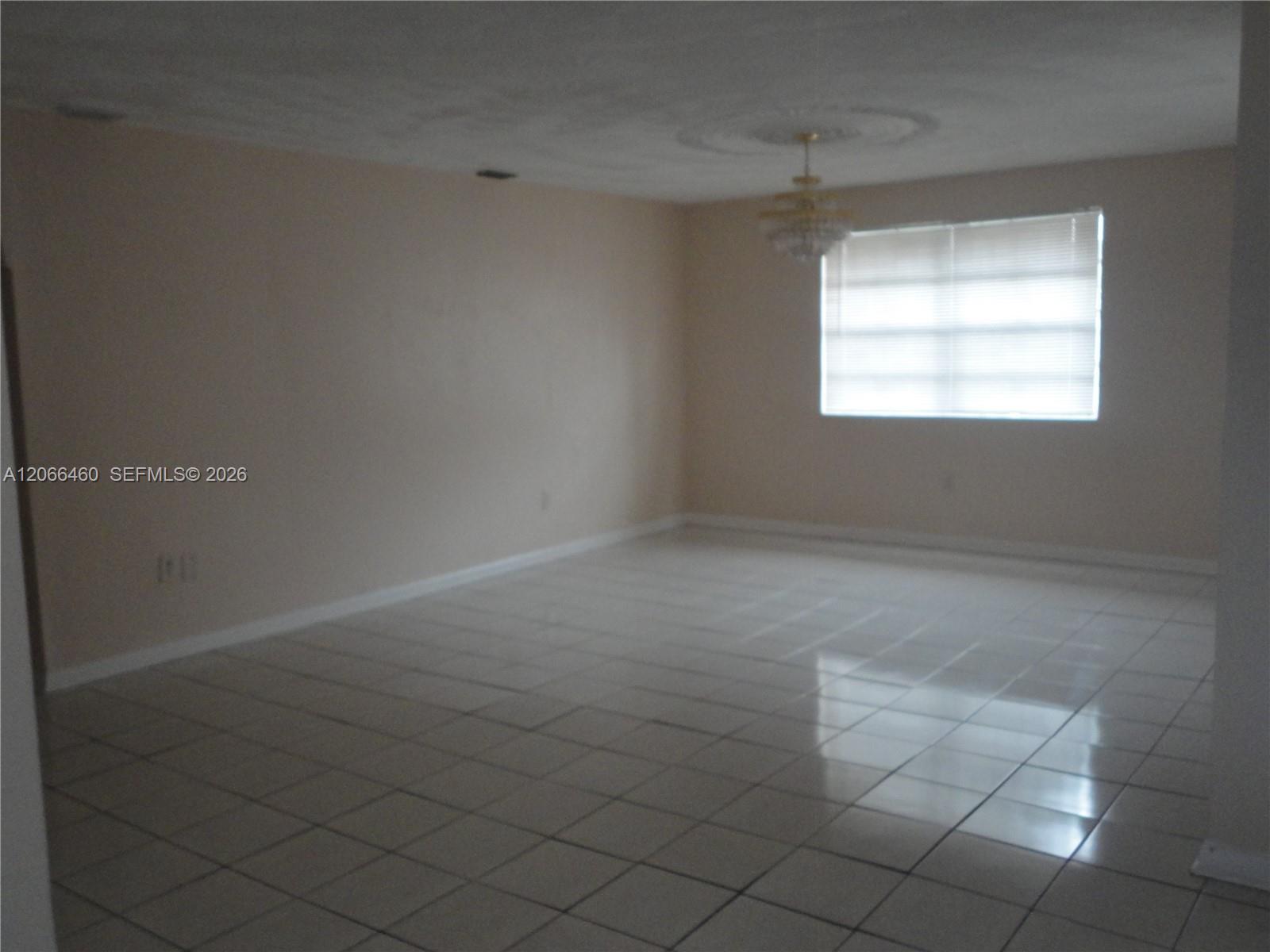 Miami, FL 33142 photo 4