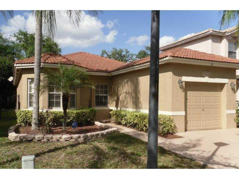 4925 EGRET Court, Coconut Creek FL 33073 photo 2