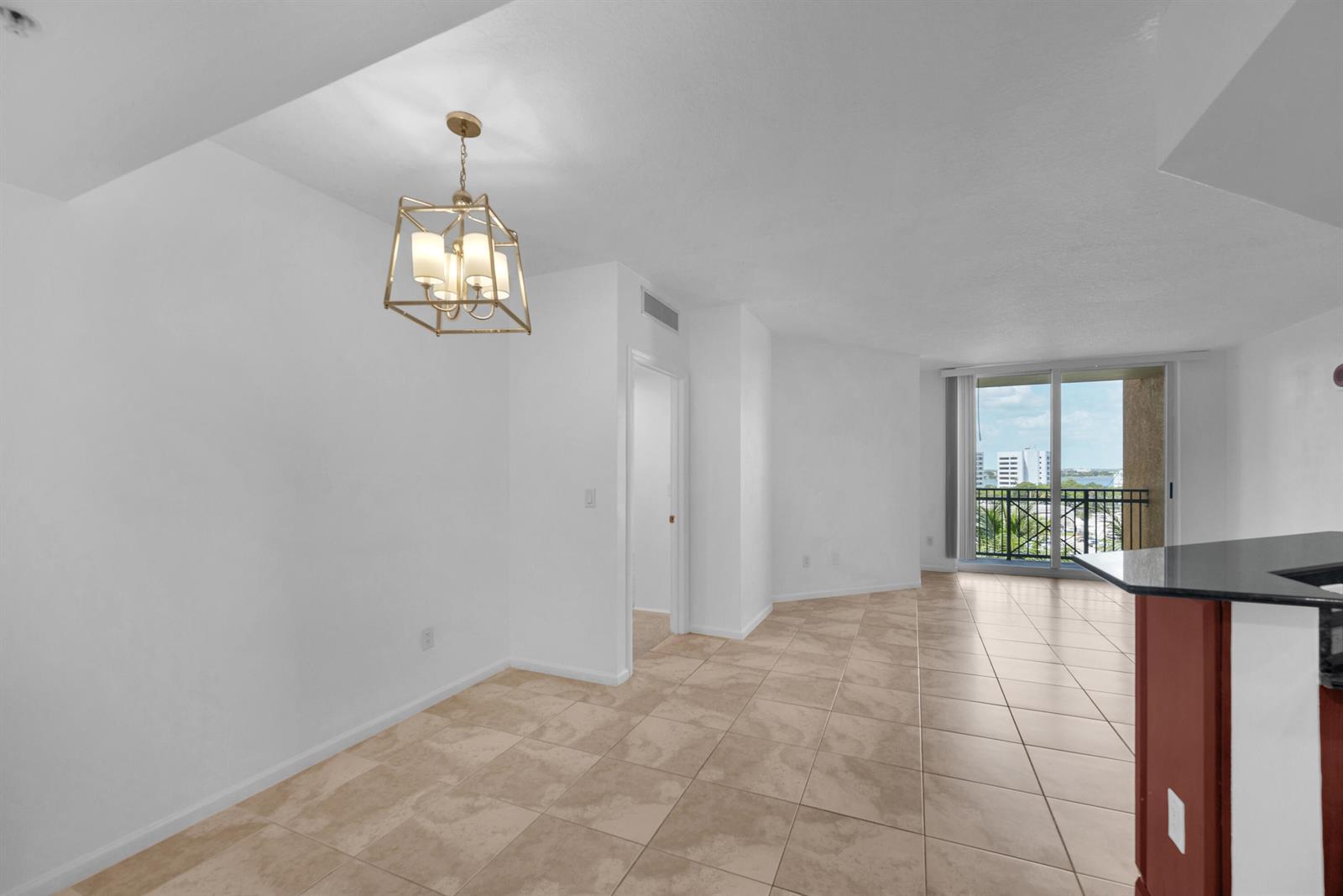 403 S Sapodilla Avenue # 612, West Palm Beach FL 33401 photo 2