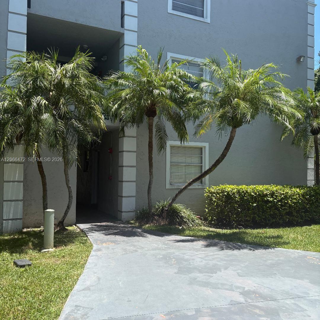17255 SW 95th Ave # D153, Palmetto Bay FL 33157 photo 4