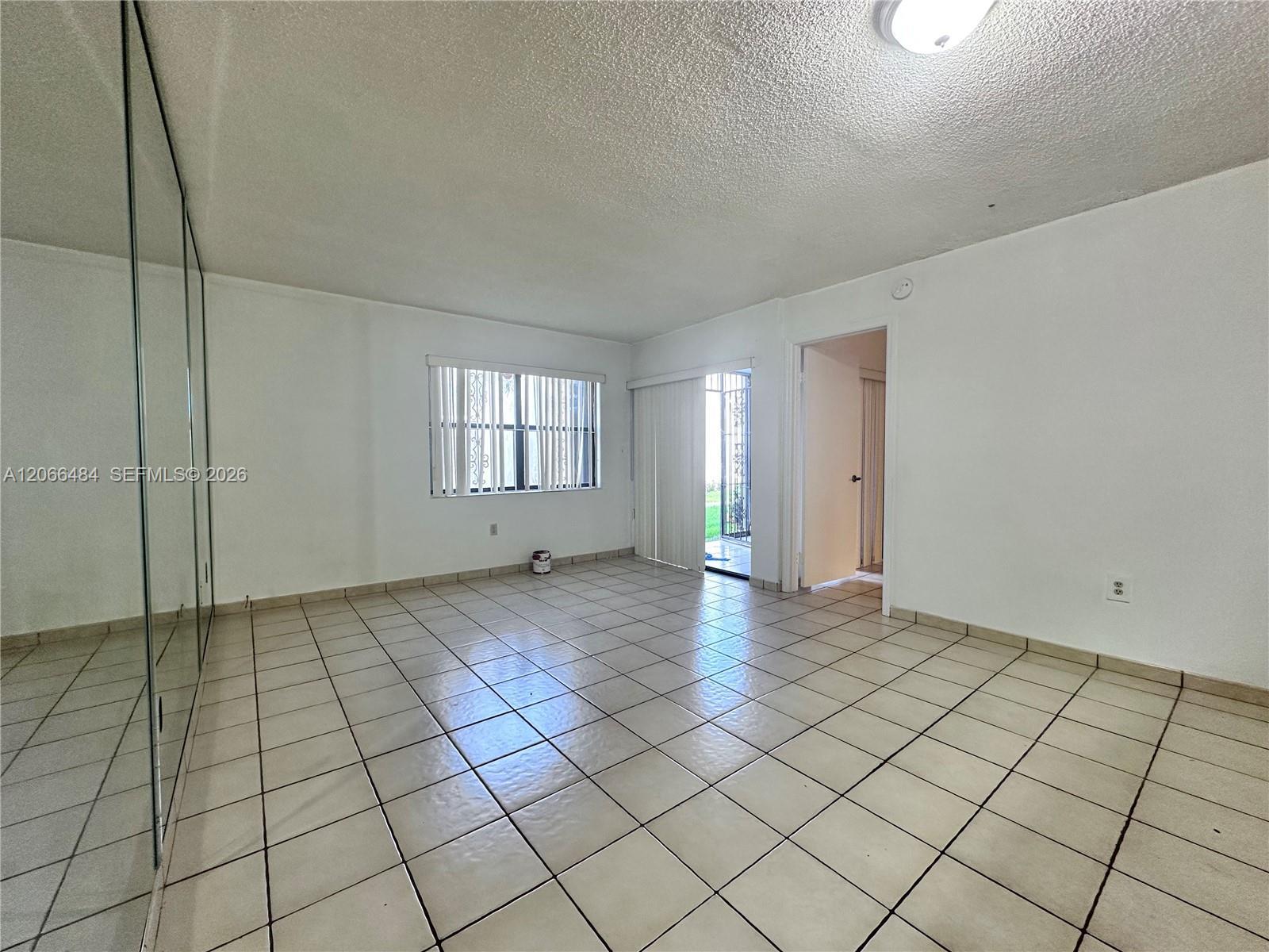 2740 W 63rd Pl # 25, Hialeah FL 33016 photo 2