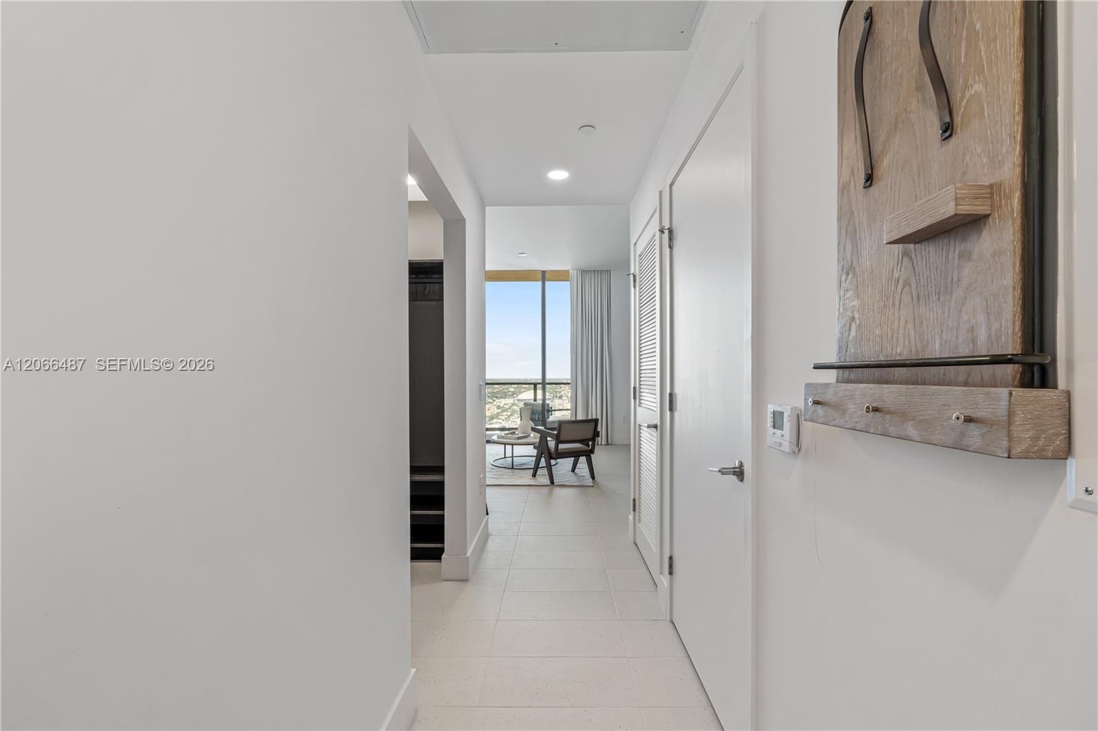 159 NE 6th St # 5103, Miami FL 33132 photo 3