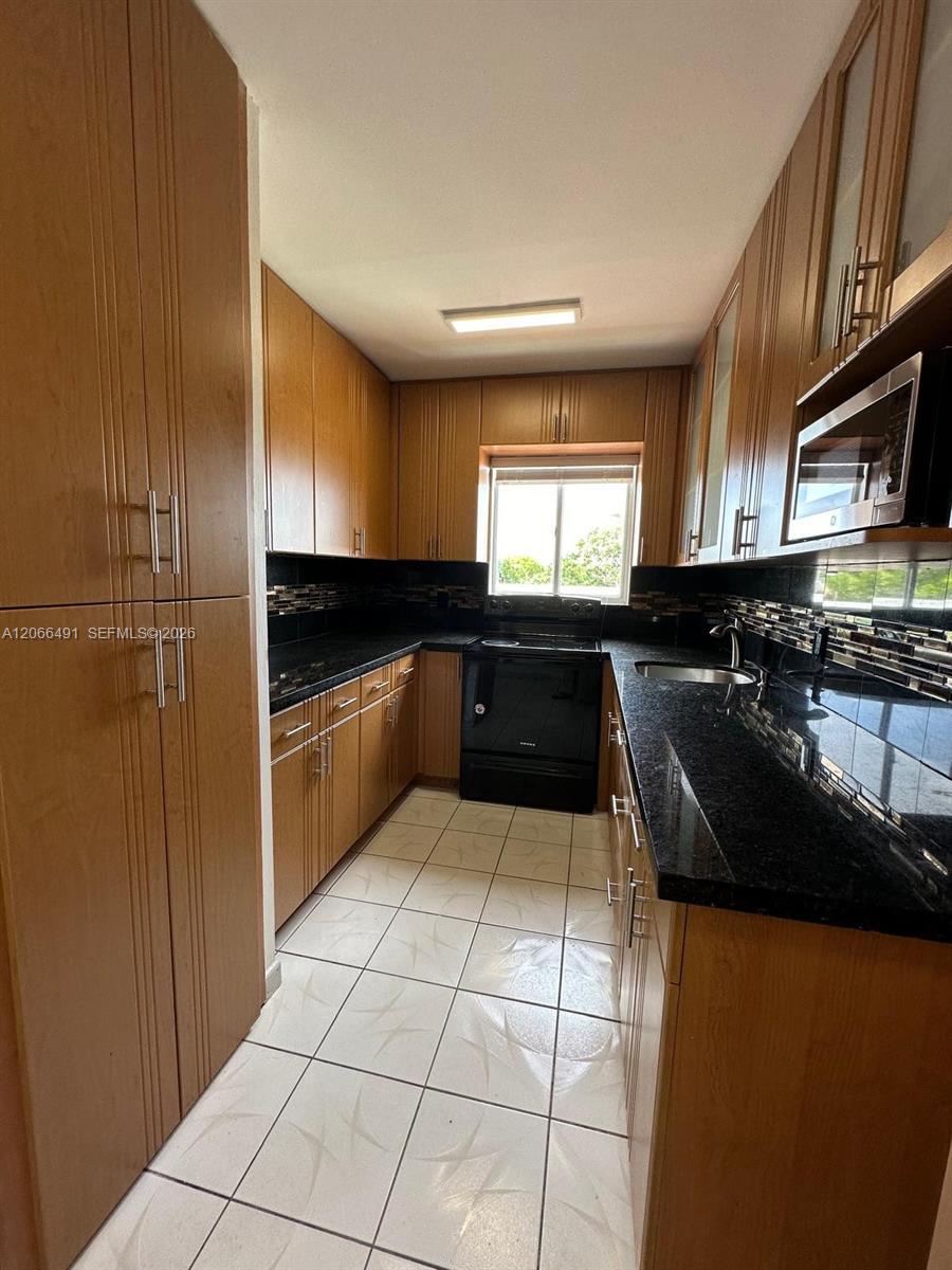 2921 SW 10th St # 33, Miami FL 33135 photo 4