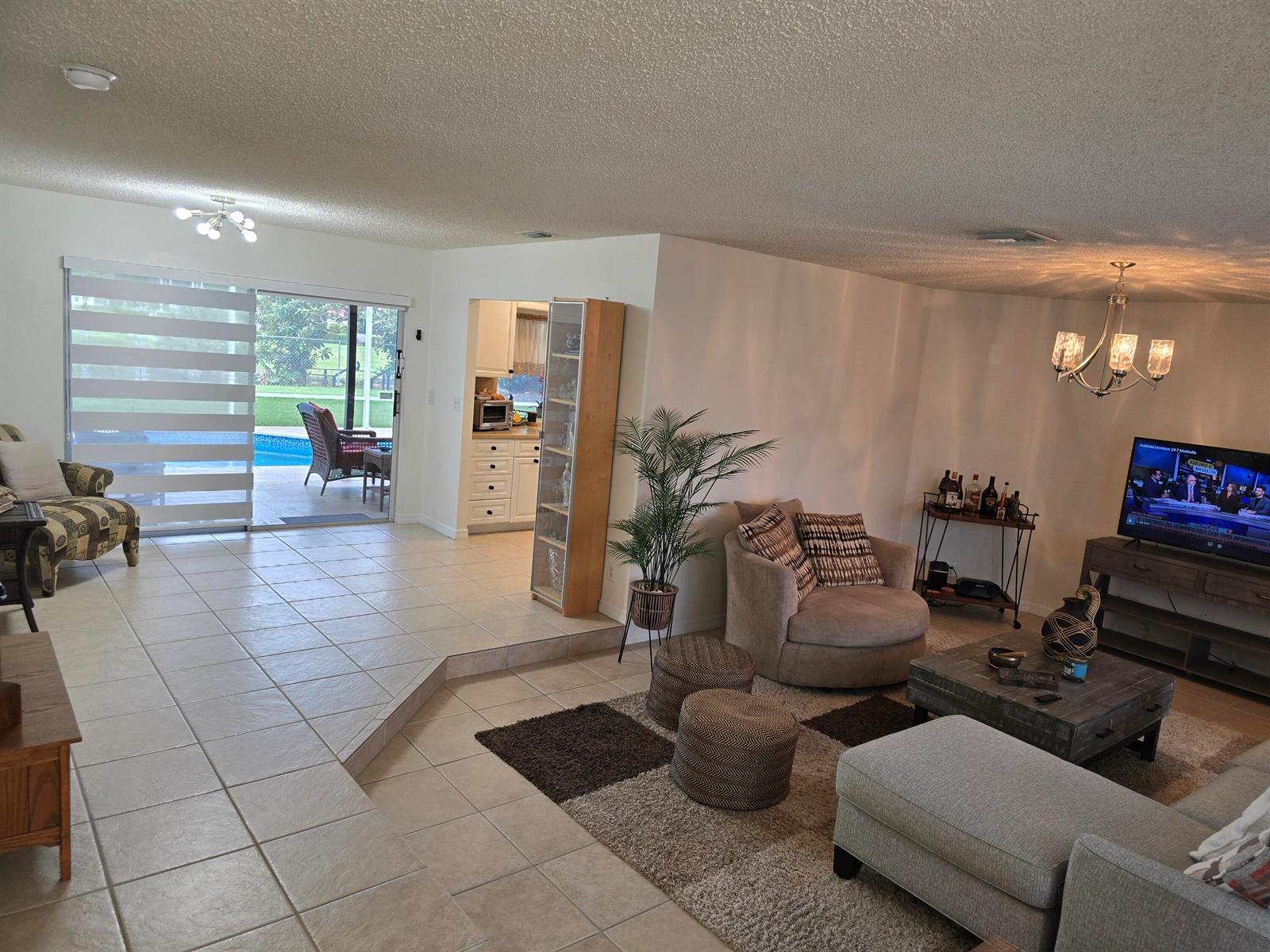 939 HIBISCUS Drive, Royal Palm Beach FL 33411 photo 2