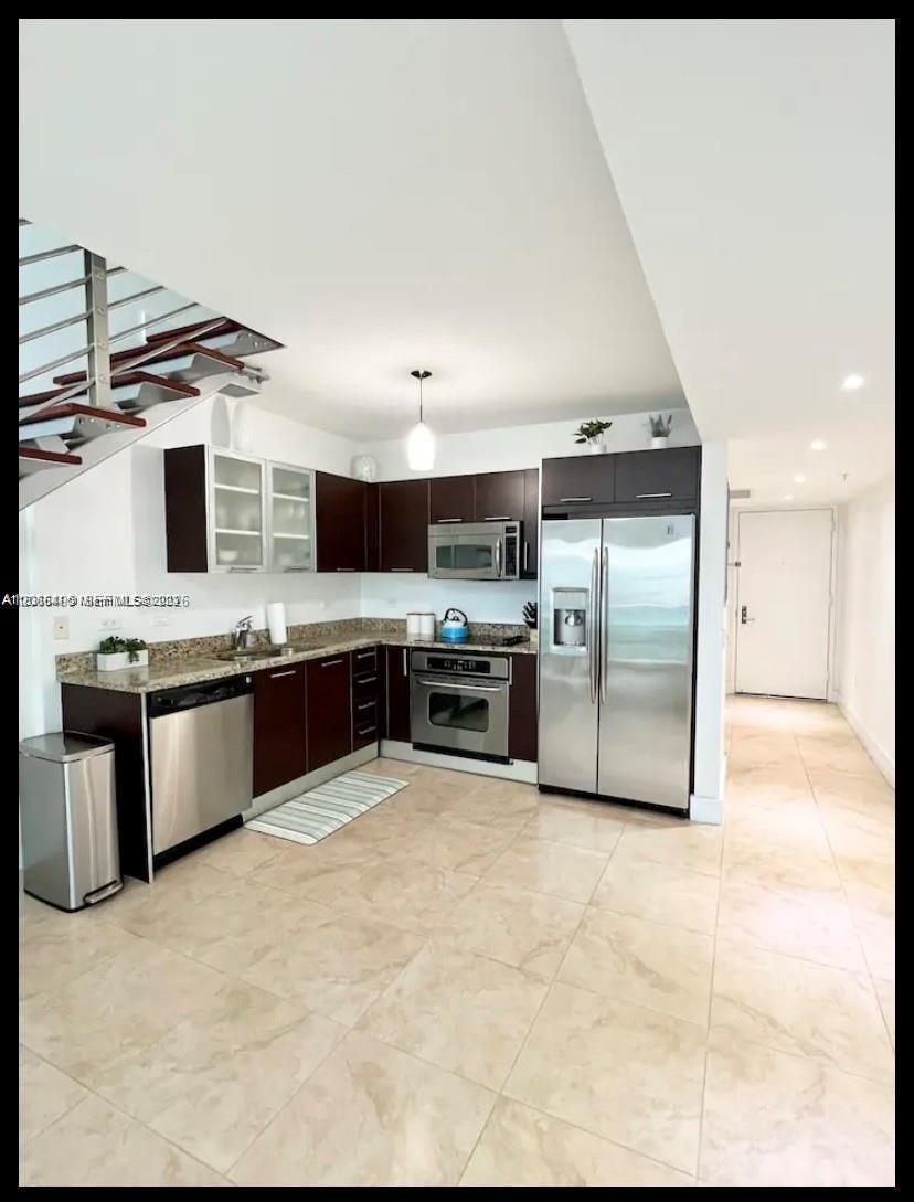 41 SE 5th St # 414, Miami FL 33131 photo 3