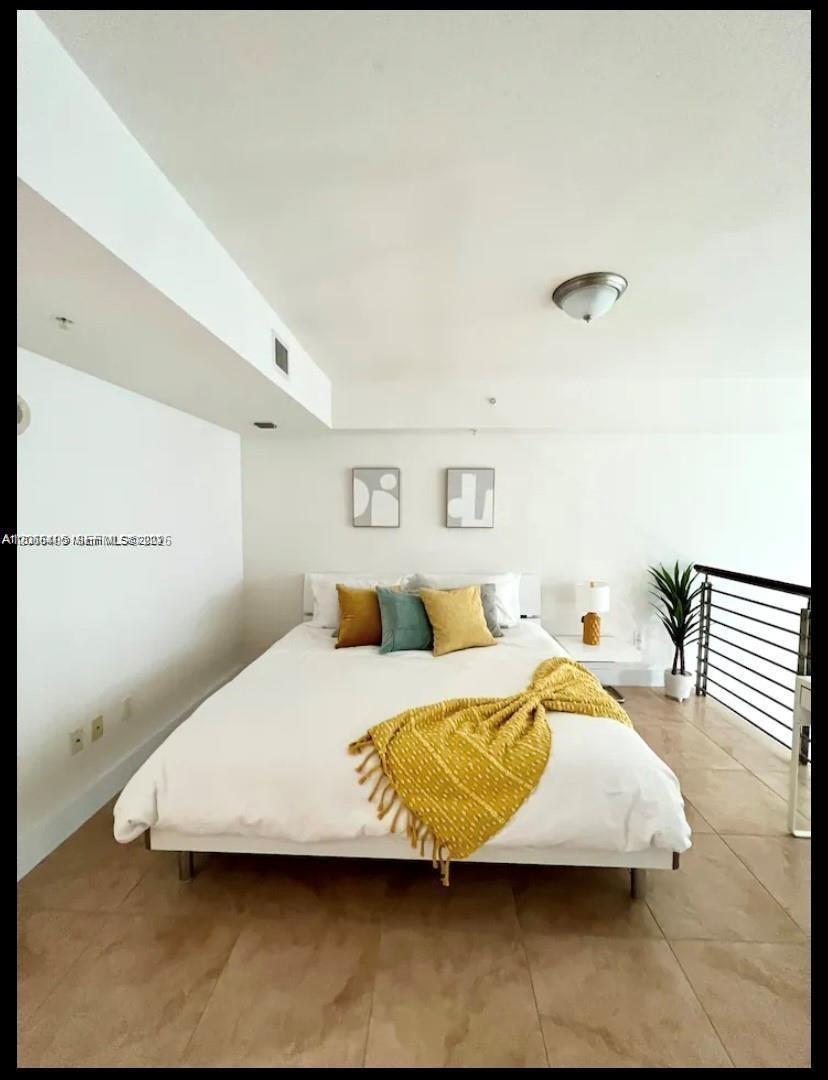 41 SE 5th St # 414, Miami FL 33131 photo 4