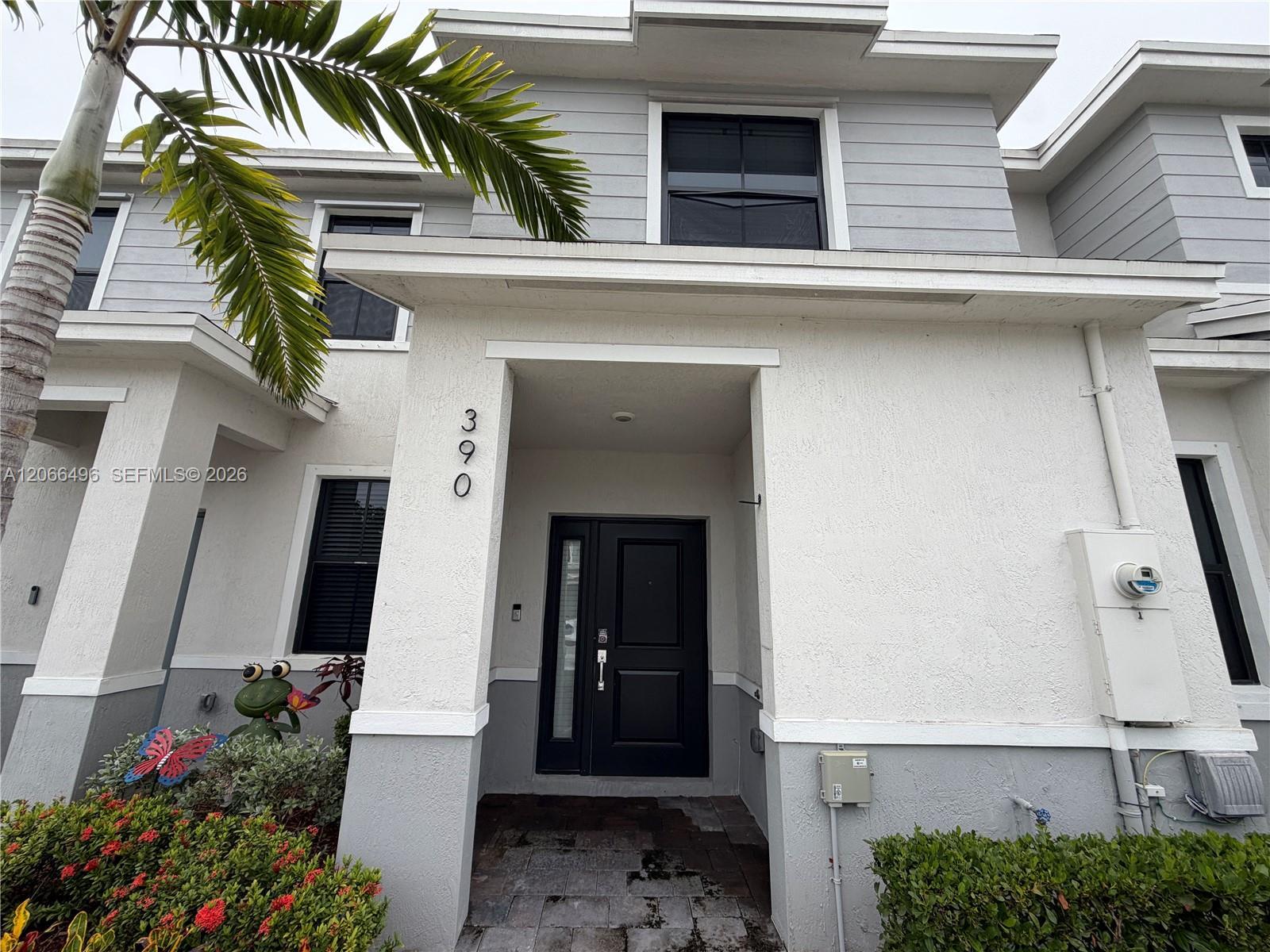 390 NE 12th St, Florida City FL 33034 photo 2