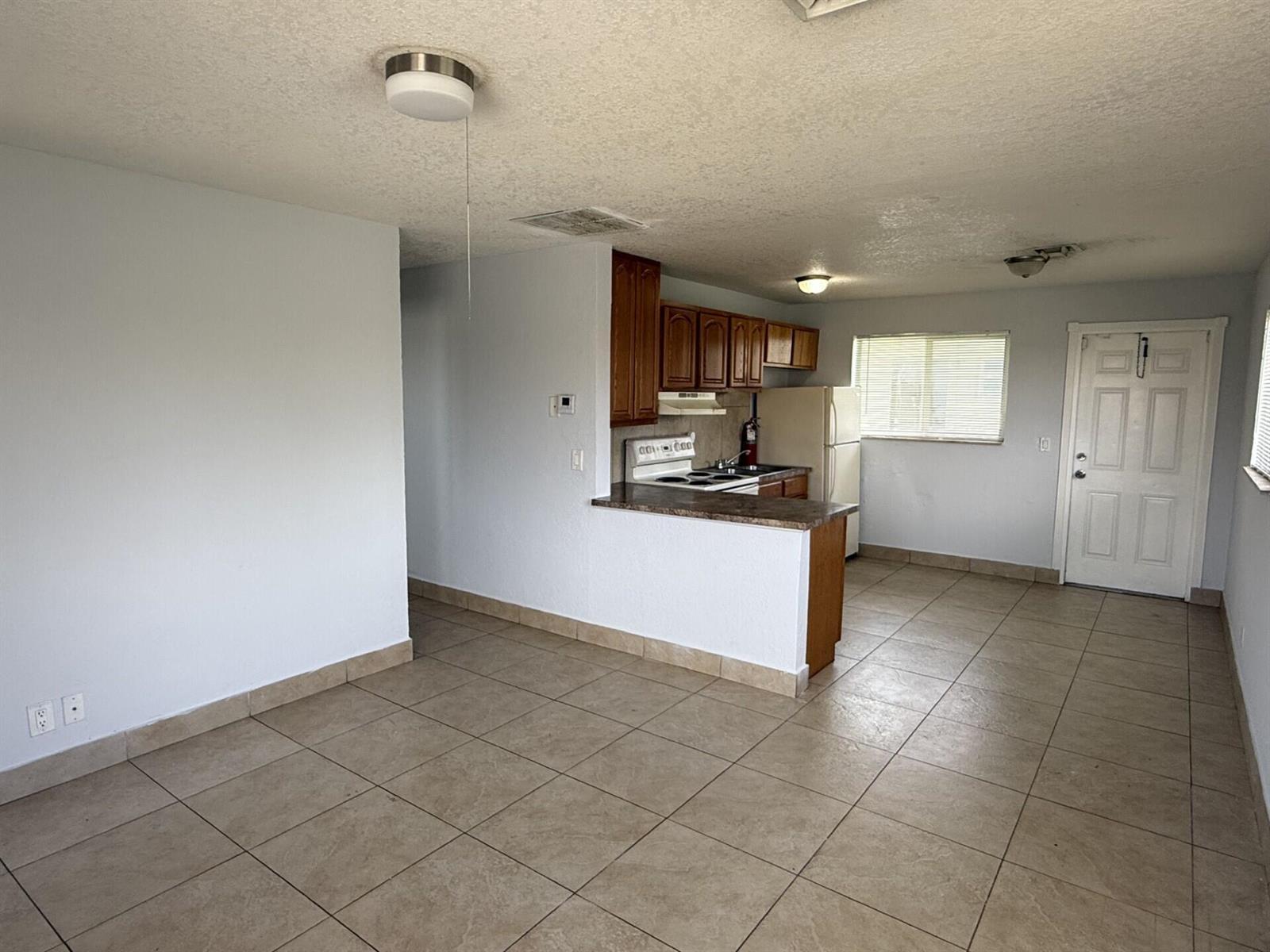 2820 Avenue S # 8, Riviera Beach FL 33404 photo 4