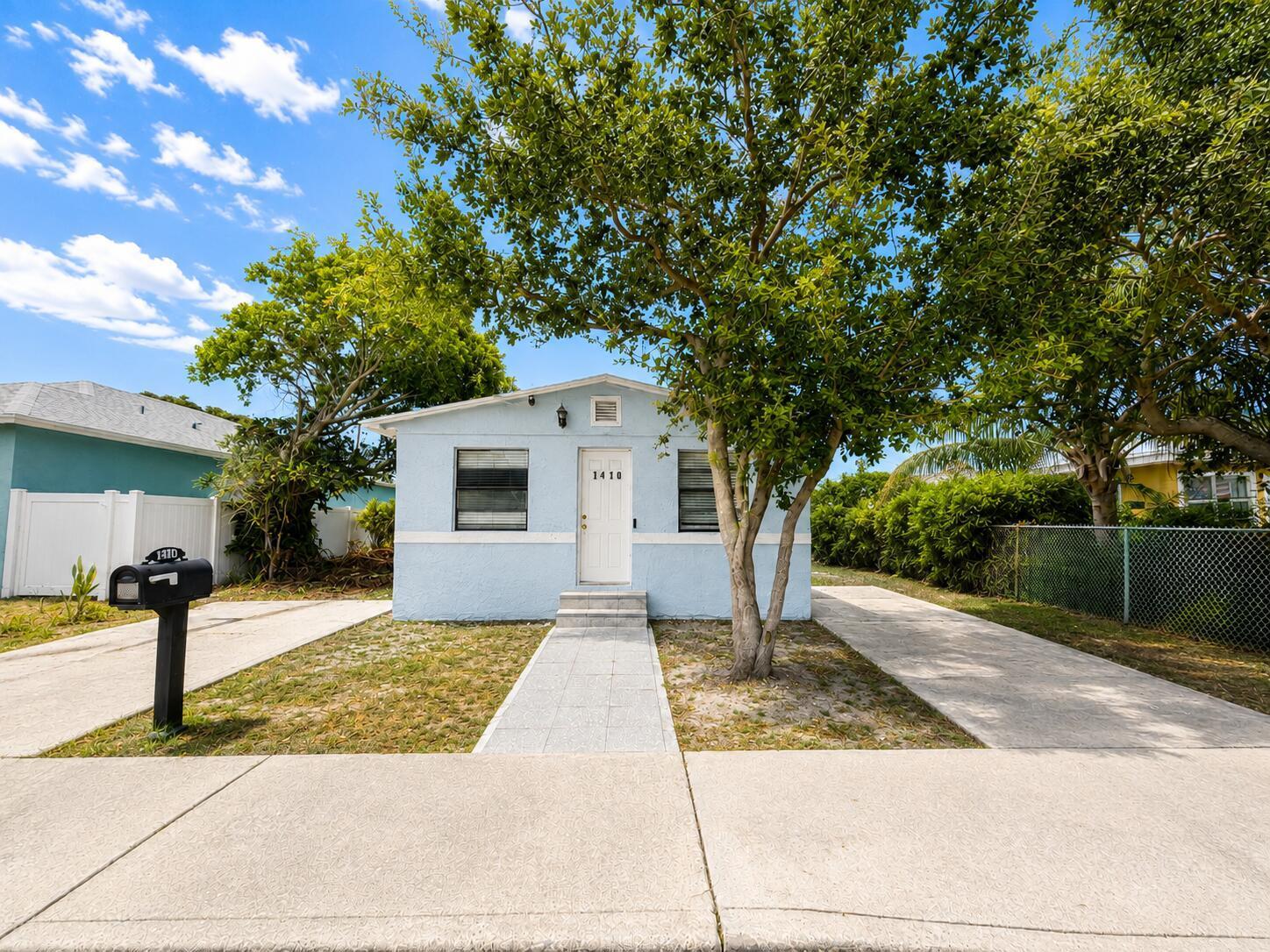 1410 S J Street, FL 33460