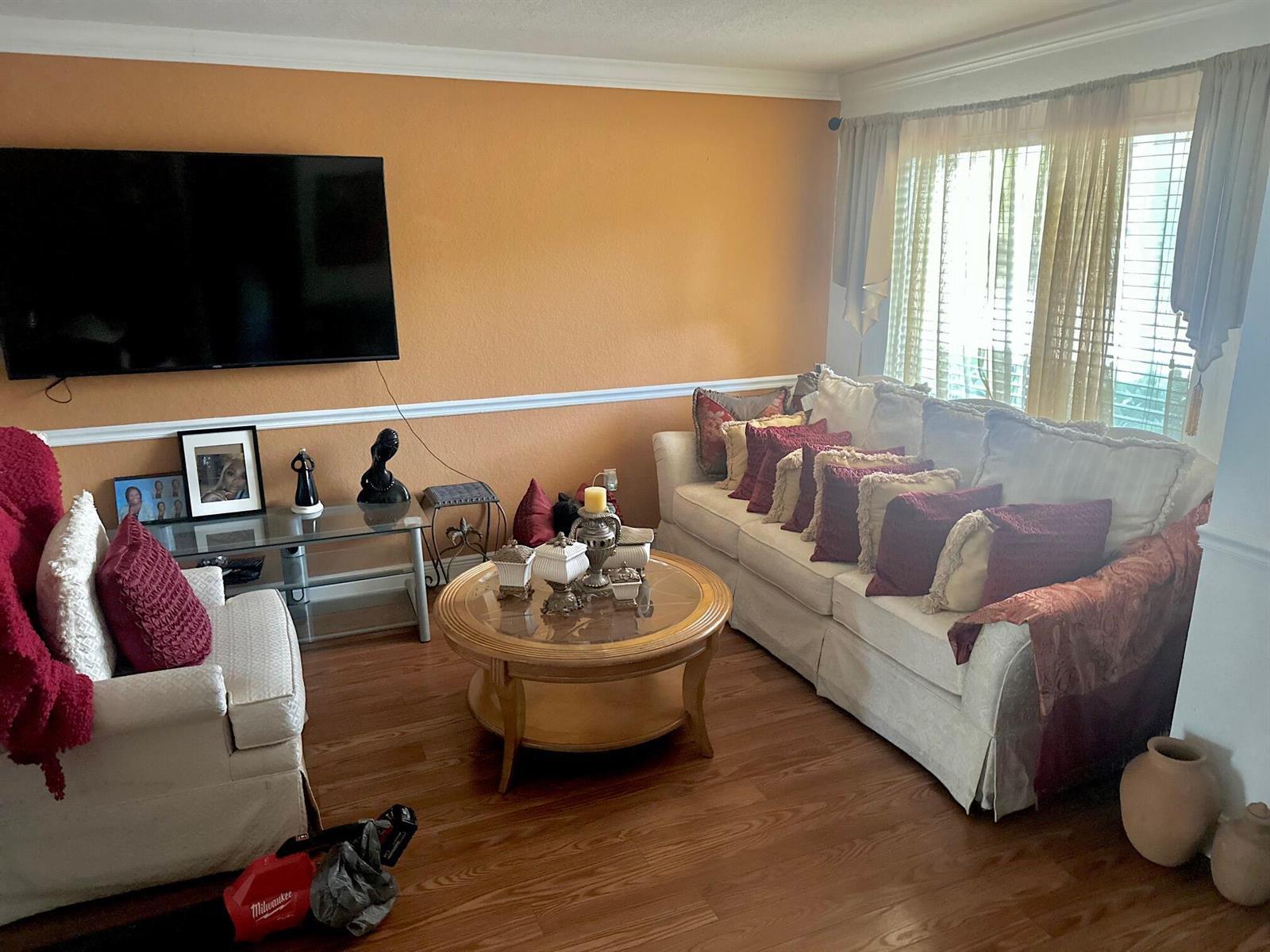 121 HIDDEN CT Road # C, Hollywood FL 33023 photo 4