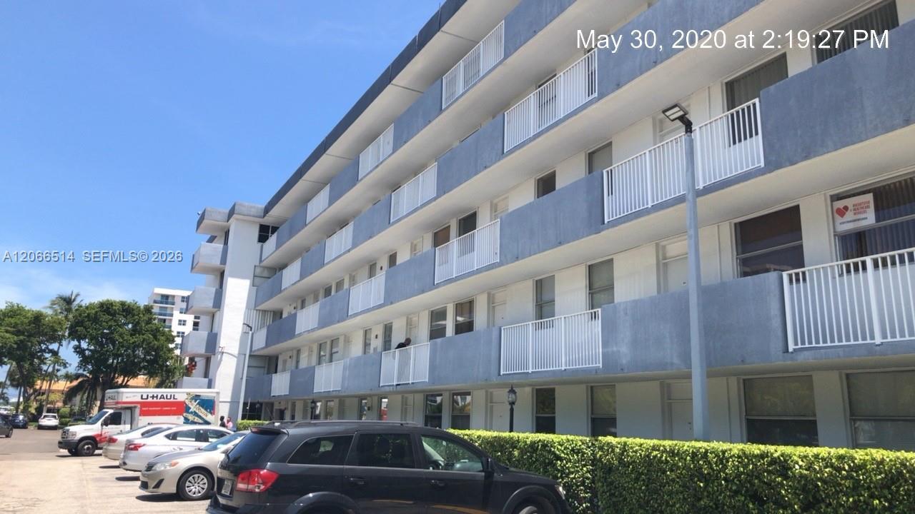 1801 S Treasure Dr # 401, North Bay Village FL 33141 photo 3
