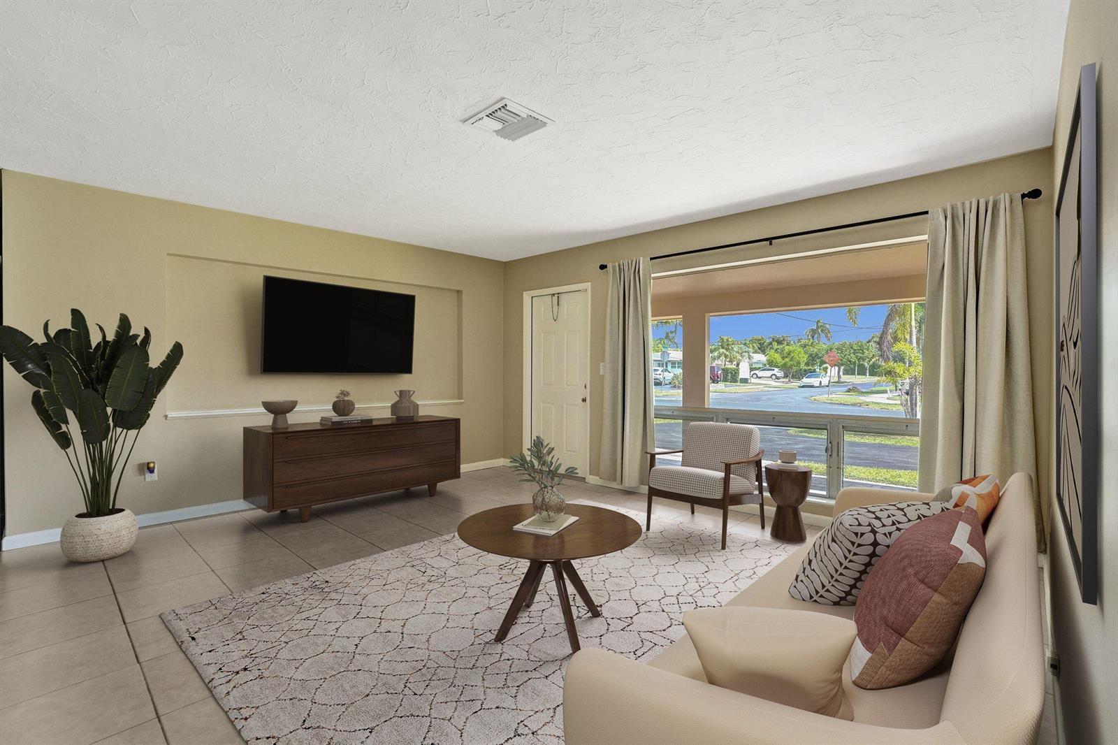 500 SE 4TH Court, Pompano Beach FL 33060 photo 2