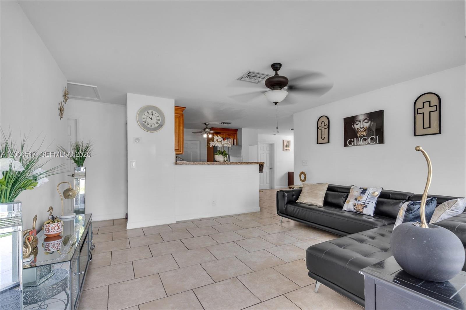 2721 NE 8th Ave, Pompano Beach FL 33064 photo 4