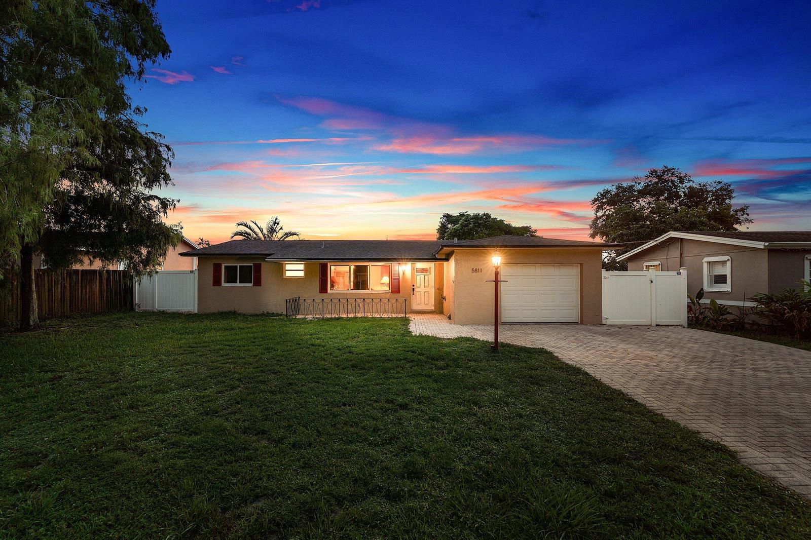5811 SW 53RD Terrace, Davie FL 33314