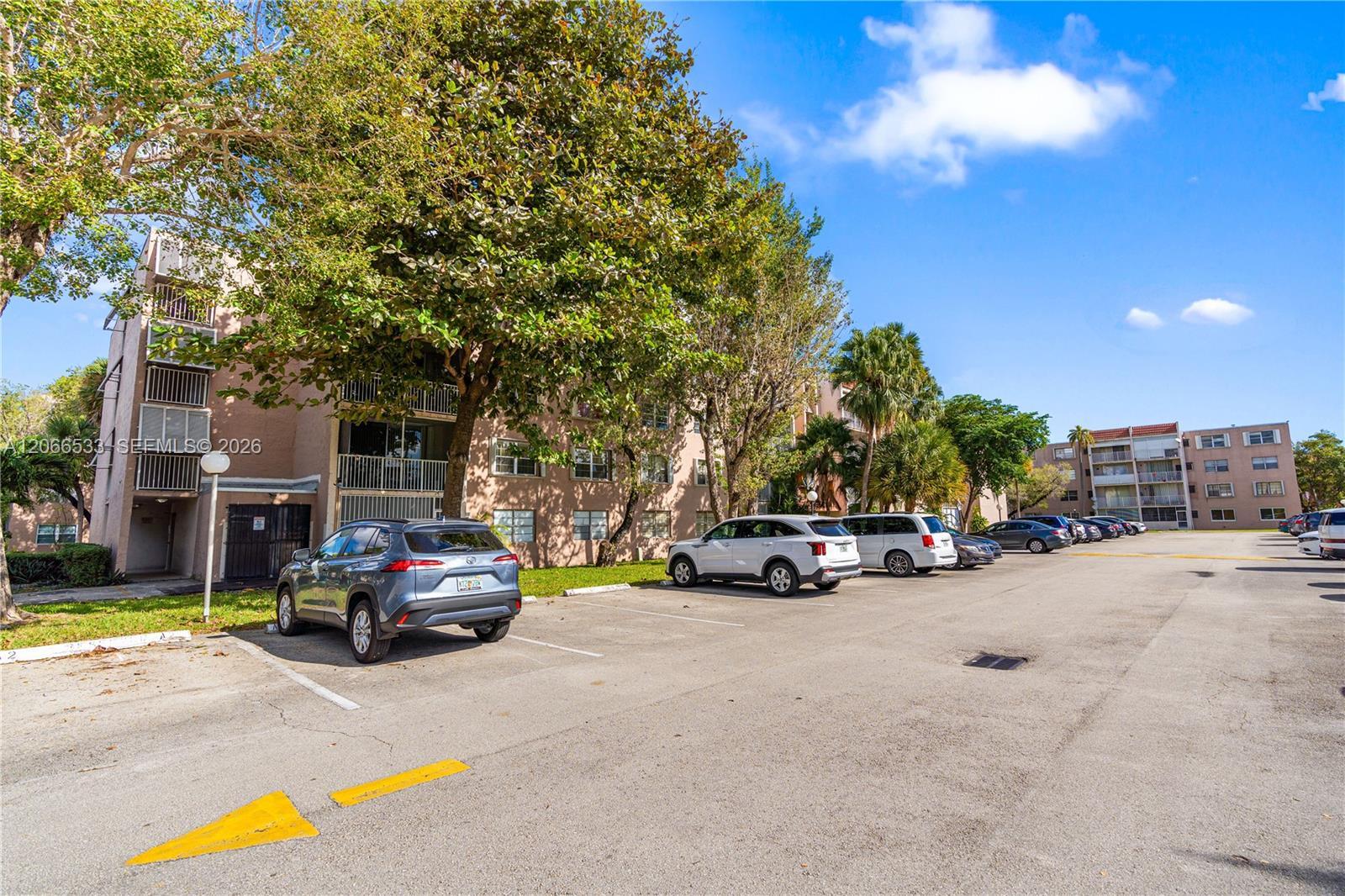 8501 NW 8th St # 106, Miami FL 33126 photo 3
