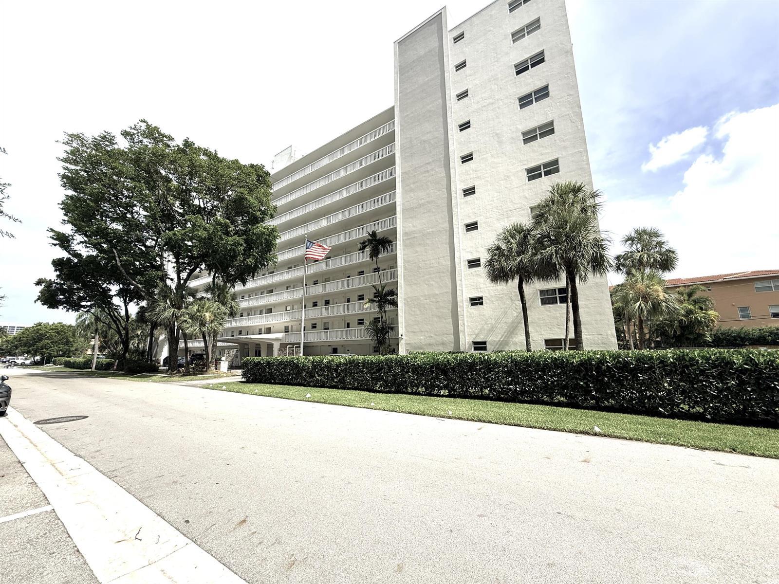 2555 NE 11TH Street # 303, Fort Lauderdale FL 33304