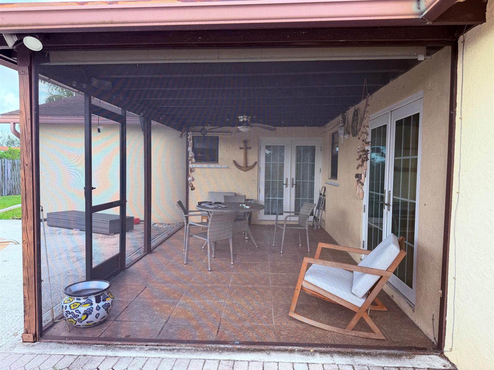 9500 NW 31ST Place, Sunrise FL 33351 photo 3