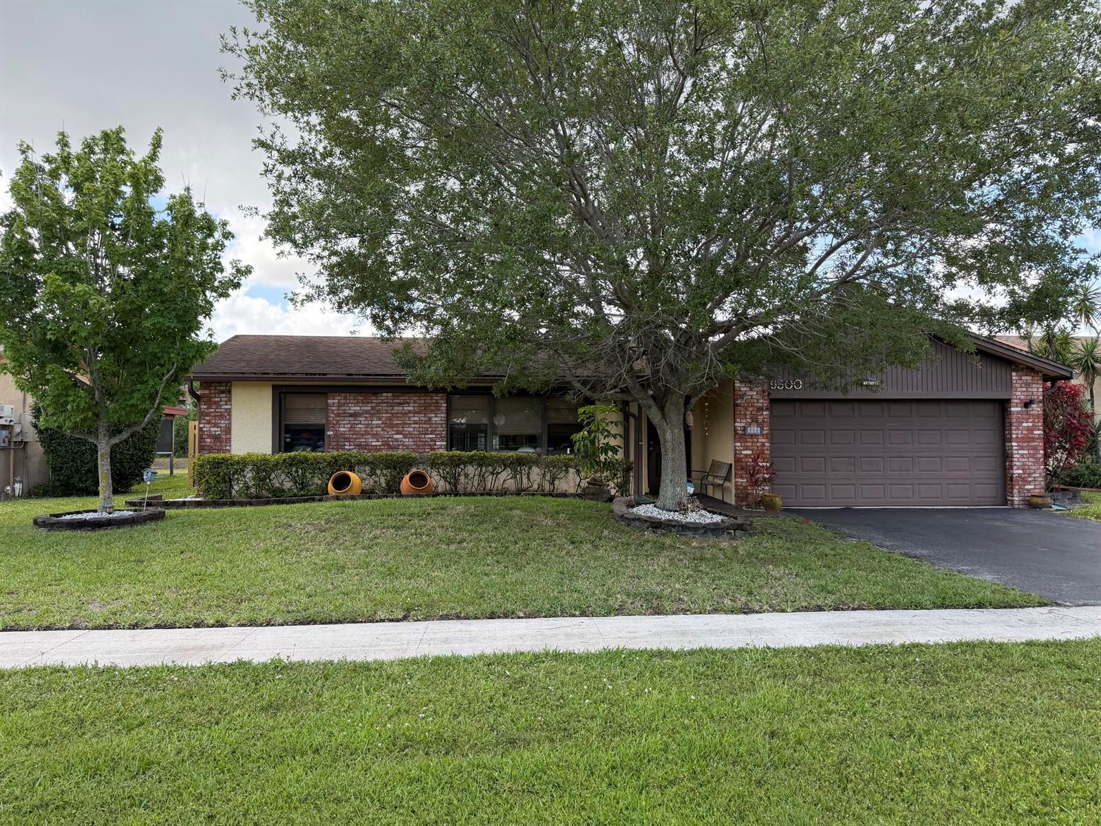9500 NW 31ST Place, Sunrise FL 33351