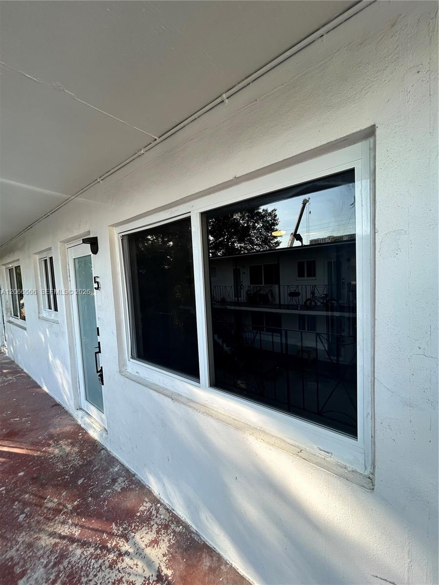 1150 NW 1st Pl # 4, Miami FL 33136 photo 2