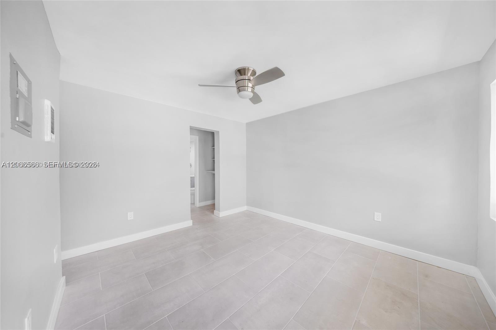 1150 NW 1st Pl # 4, Miami FL 33136 photo 4