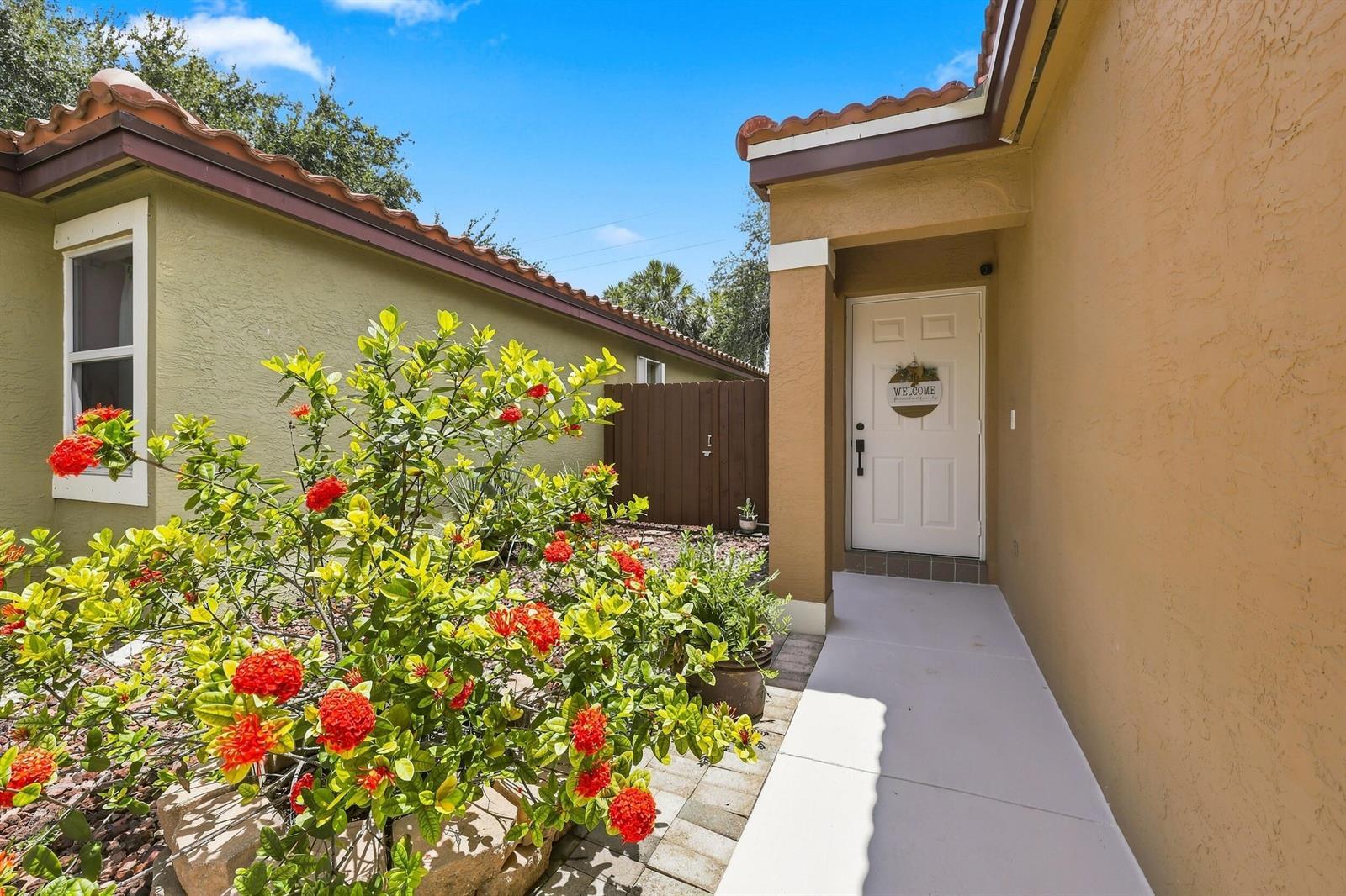 4344 NW 1st Street, Deerfield Beach FL 33442 photo 3