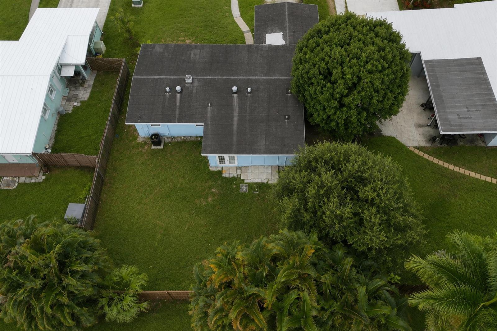 328 PONTE VEDRA Road, Palm Springs FL 33461 photo 5