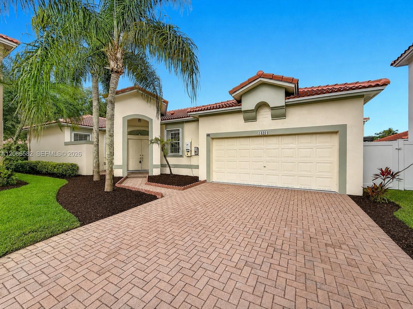 Weston, FL 33331 photo 2