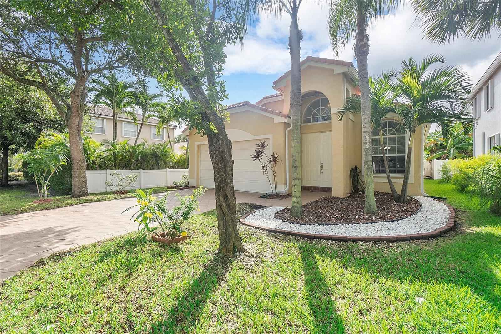 5385 NW 124th Way, Coral Springs FL 33076