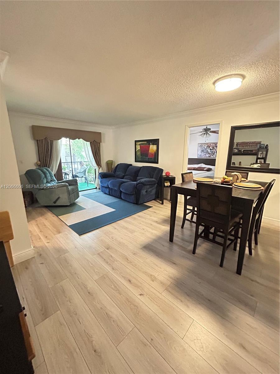9702 Hammocks Blvd # 203, Miami FL 33196 photo 2