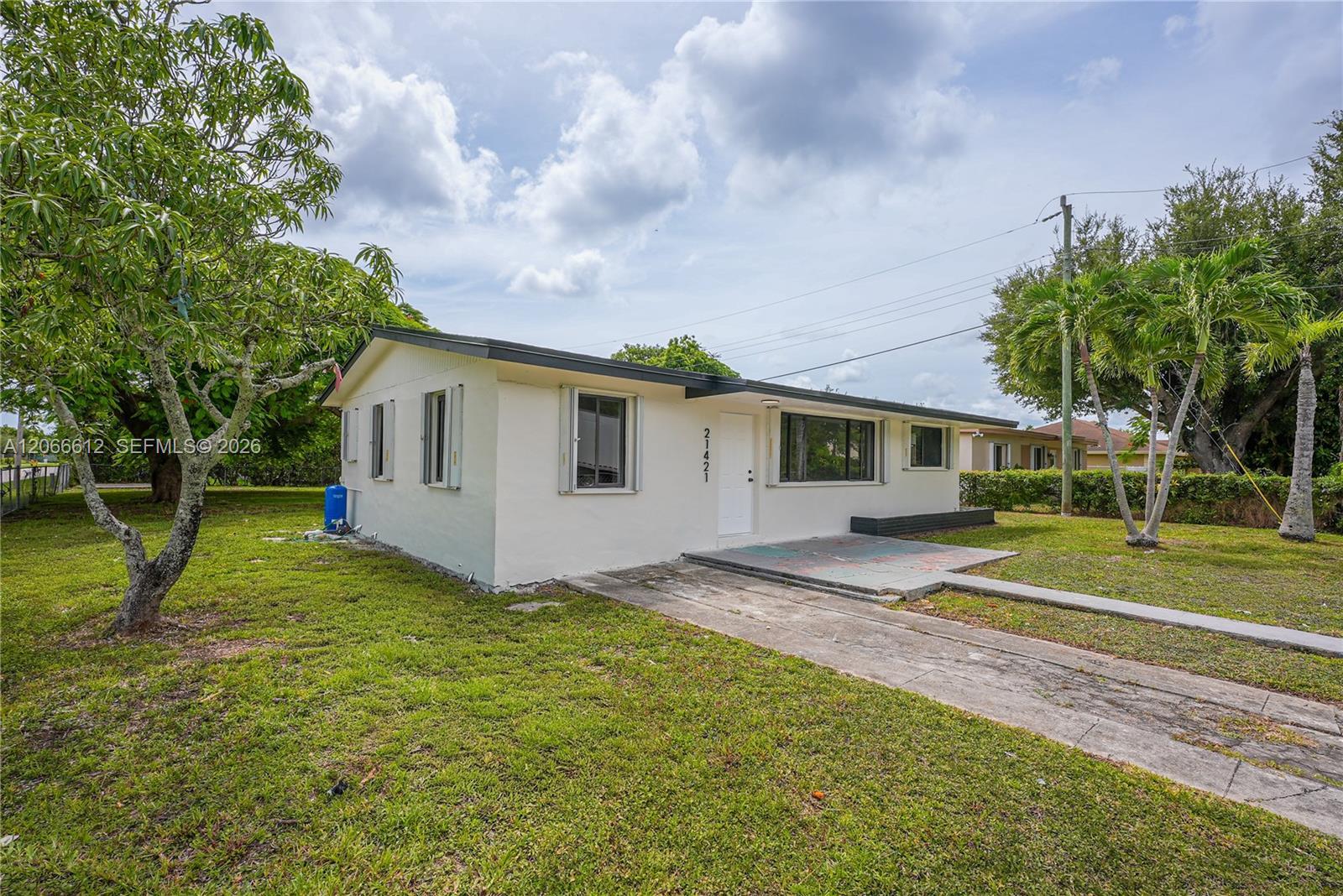 21421 SW 110th Ave, Cutler Bay FL 33189 photo 2