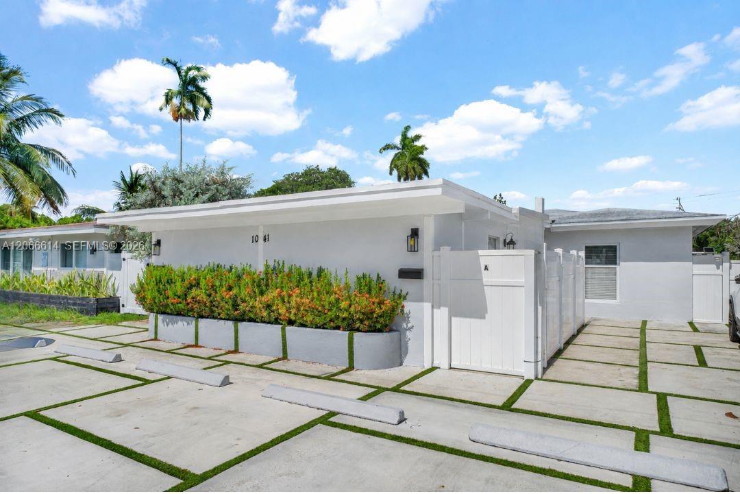1041 NE 9th ave # A1, Fort Lauderdale FL 33304 photo 4