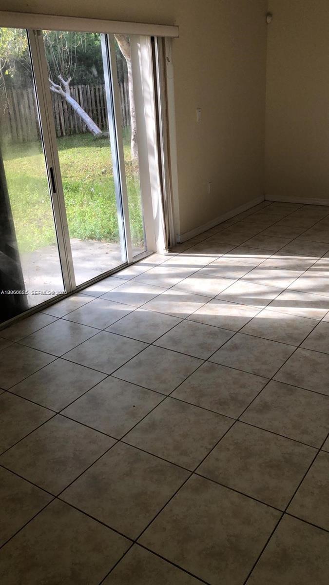 661 SW 10th st # 661, Florida City FL 33034 photo 3