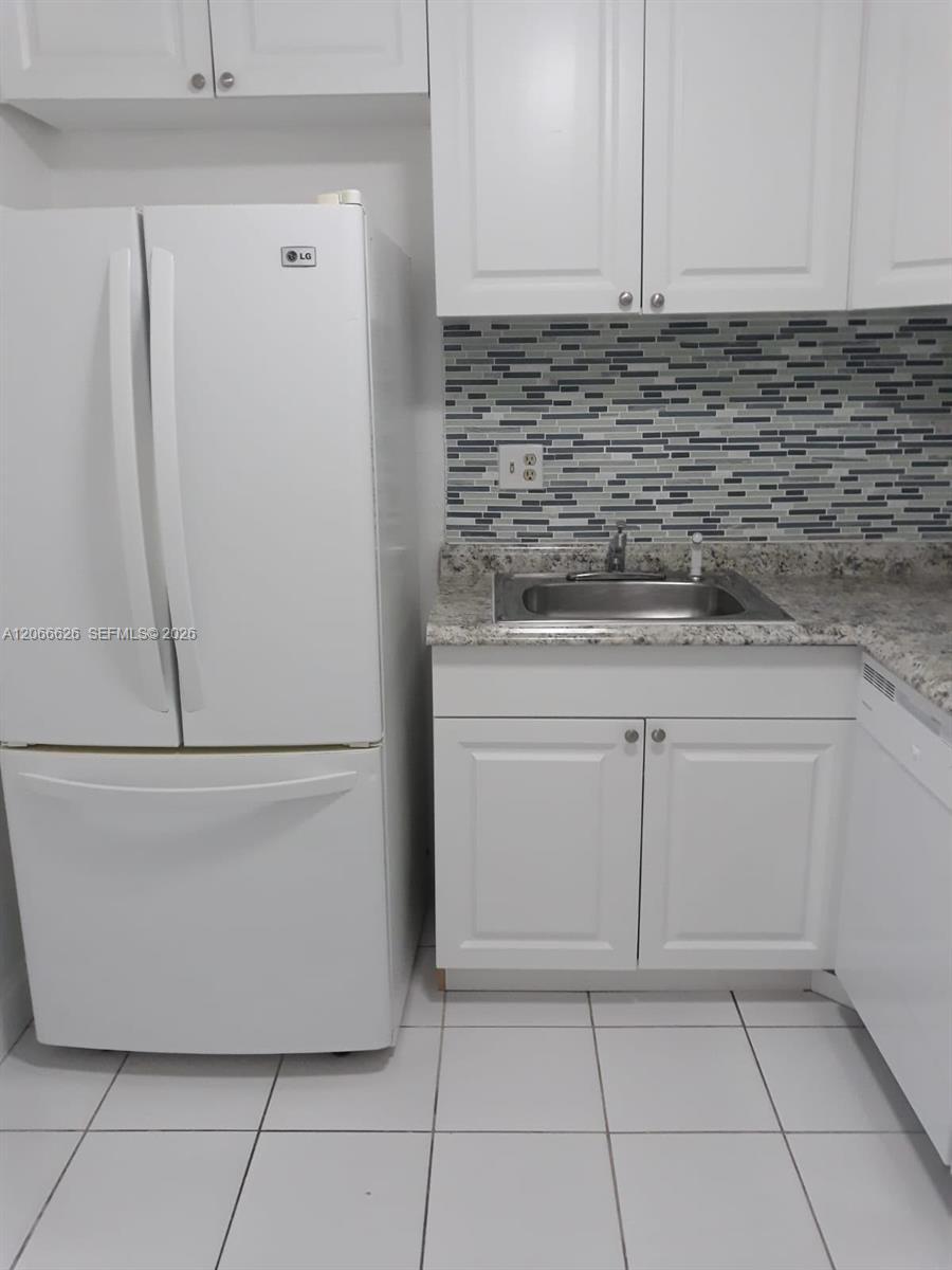 16751 NE 9th Ave # 401, North Miami Beach FL 33162 photo 2
