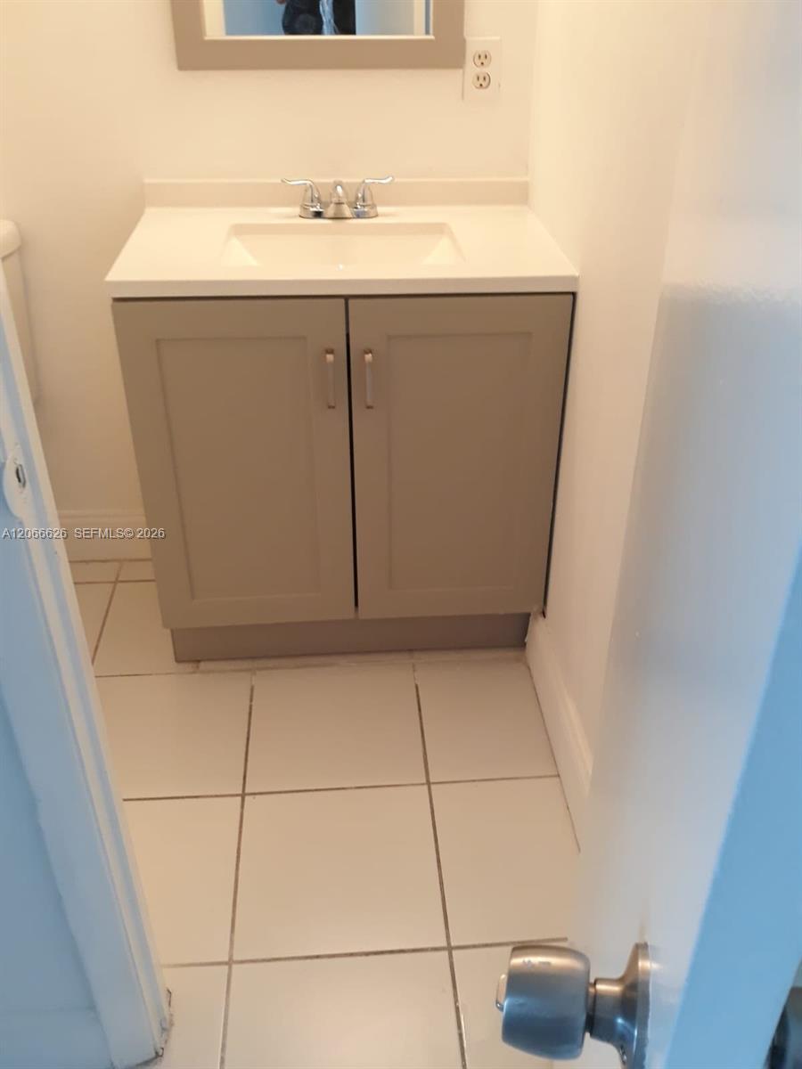 16751 NE 9th Ave # 401, North Miami Beach FL 33162 photo 3