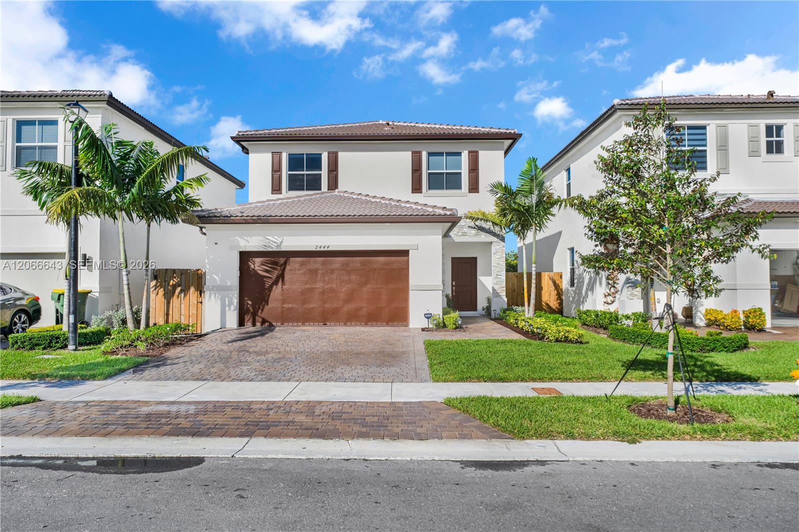 2444 SE 24th Ave, Homestead FL 33035 photo 2