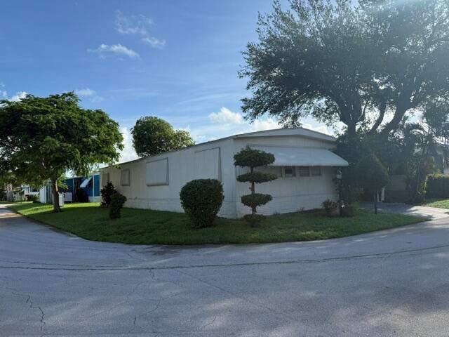 1817 DOLPHIN Place, Deerfield Beach FL 33442