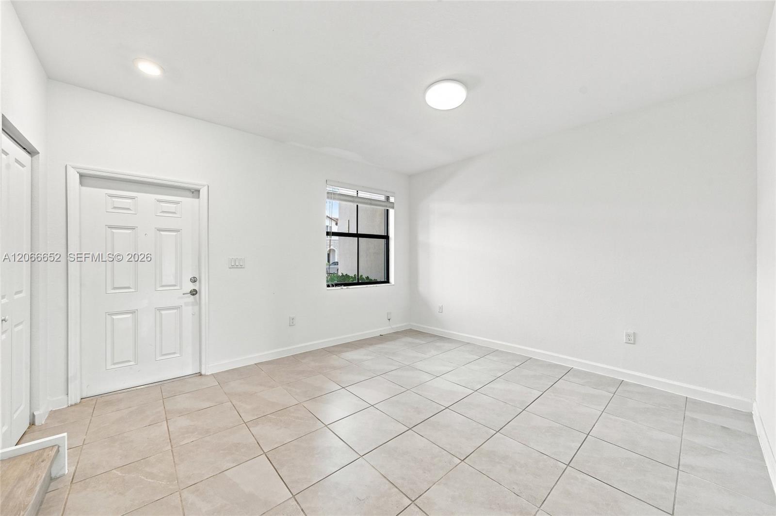 10018 SW 228th Ter, Miami FL 33190 photo 5