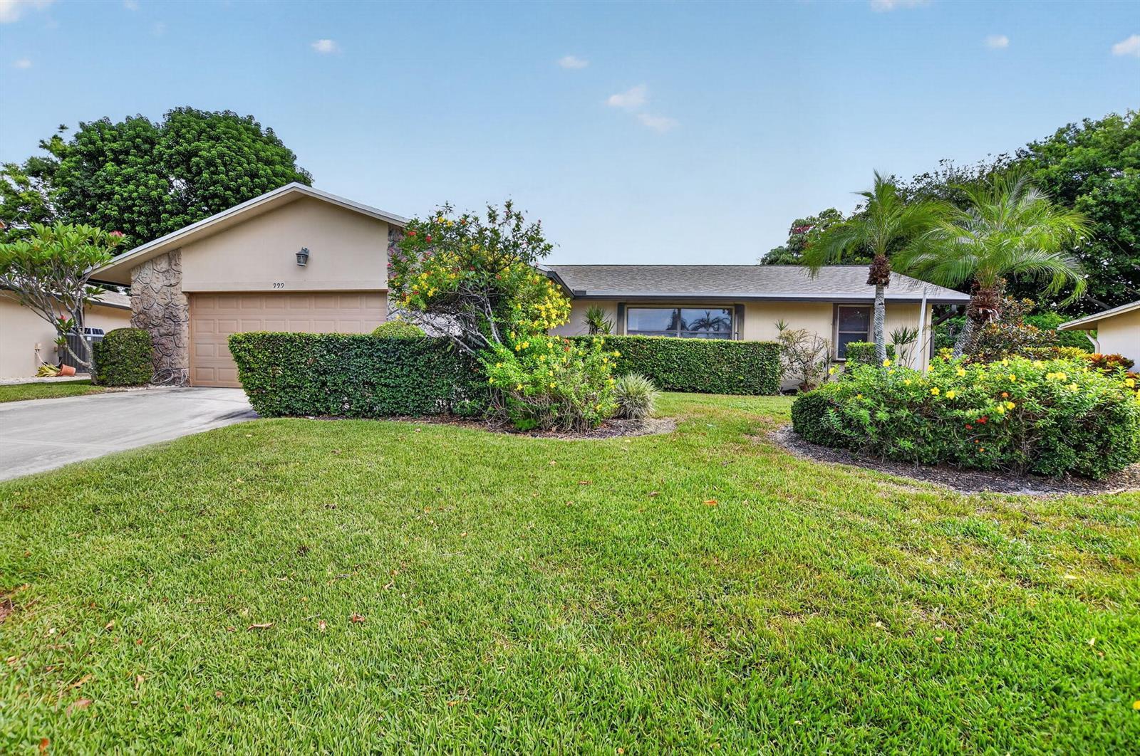 999 NW 23RD Lane, Delray Beach FL 33445 photo 3