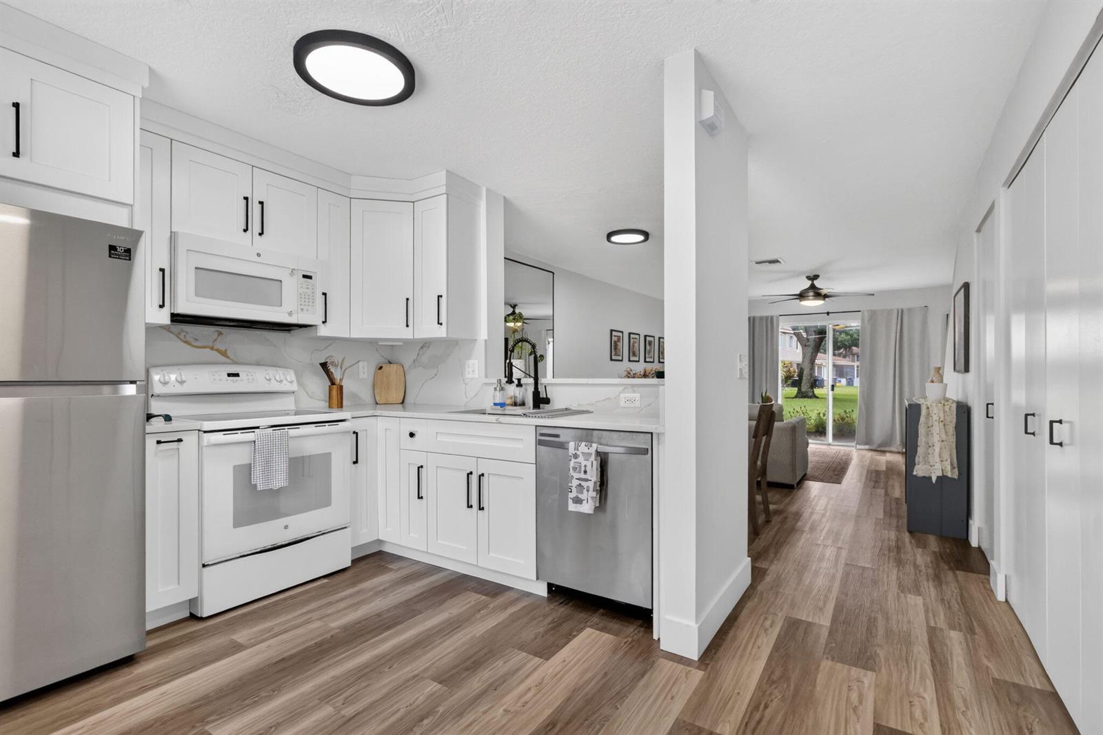9899 KAMENA Circle, Boynton Beach FL 33436