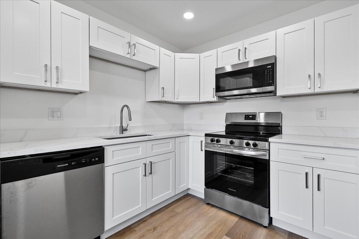 154 Lake Barbara Drive, West Palm Beach FL 33411 photo 4