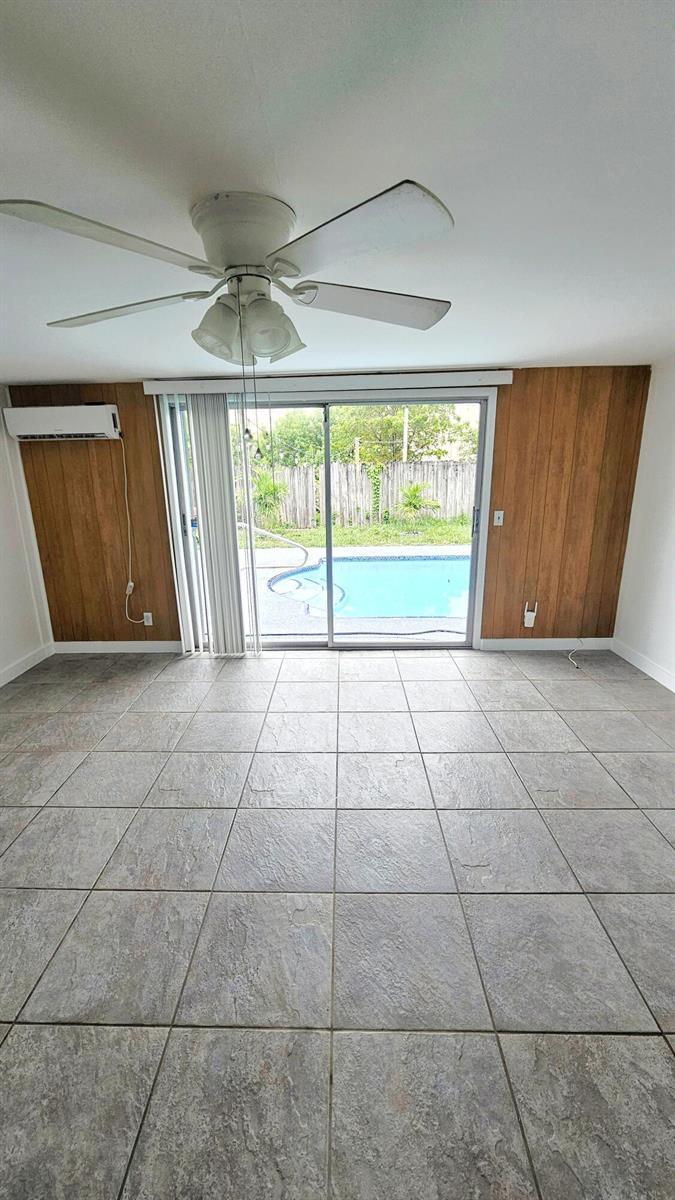 330 N Ware Drive, West Palm Beach FL 33409 photo 3