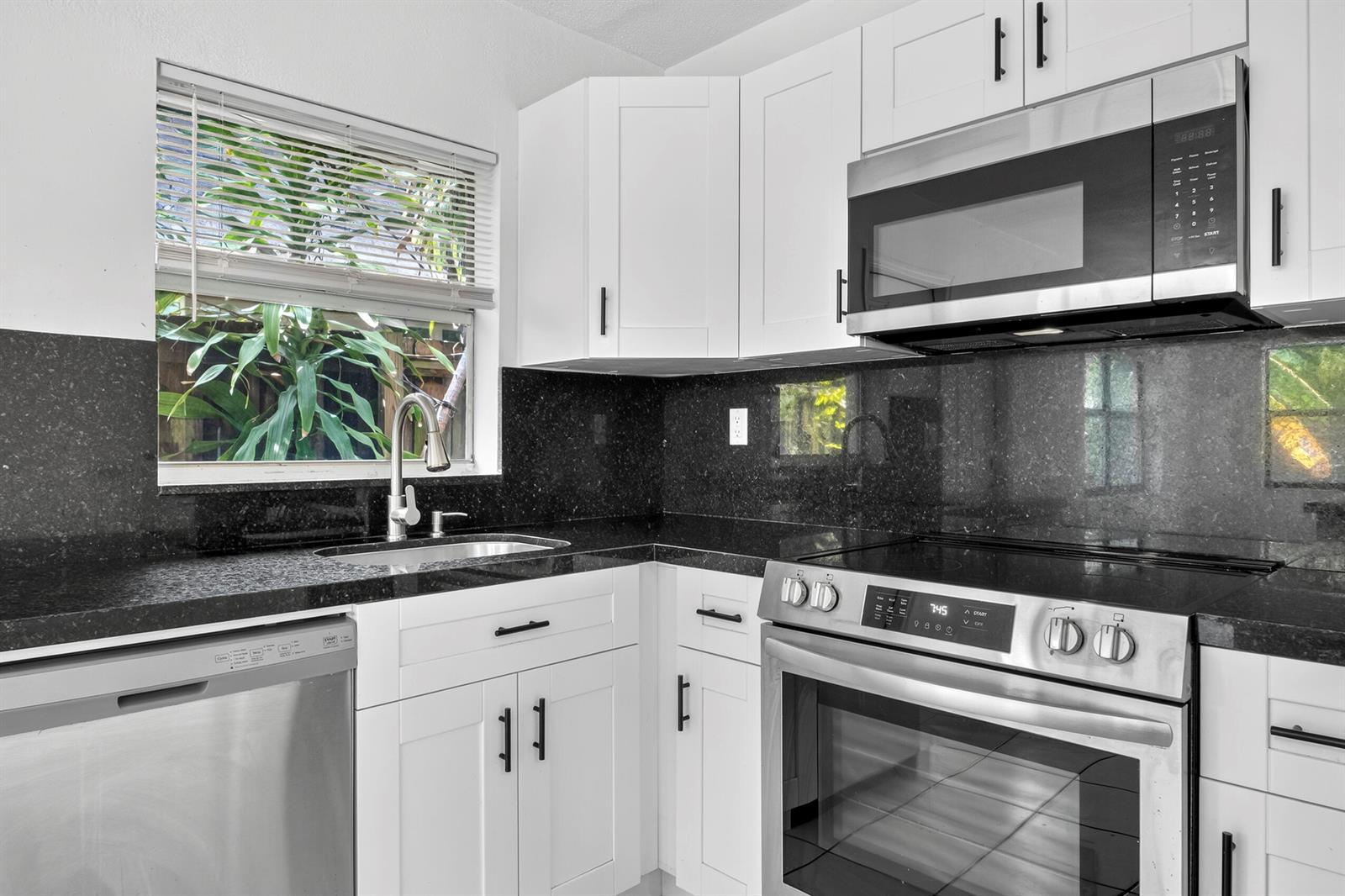 1515 NW 8TH Avenue # 1515, Fort Lauderdale FL 33311 photo 4