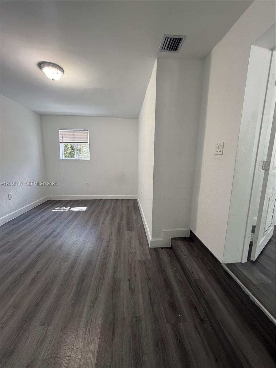 328 SW 15th Ave, Miami FL 33135 photo 3