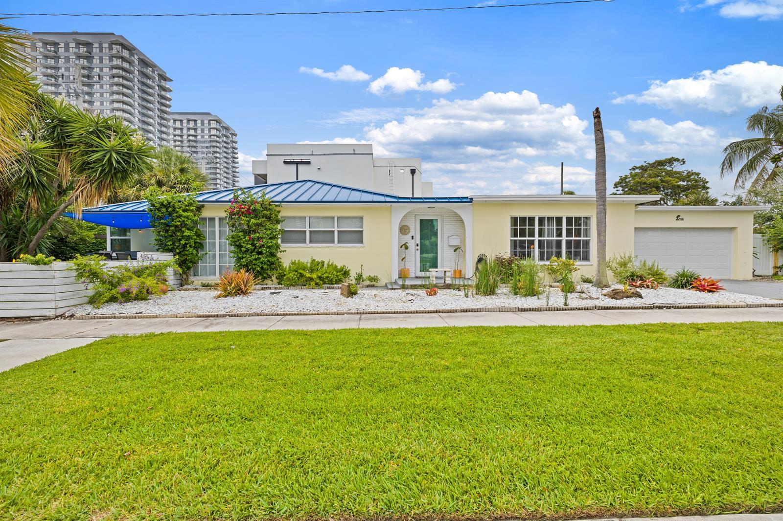 400 45TH Street, West Palm Beach FL 33407