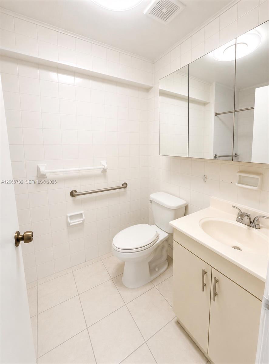 11710 NW South River Dr # 204, Medley FL 33178 photo 2